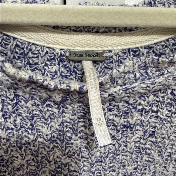 Free People Electric City Pullover Knit Sweater Long Sleeve / Crew Neck - Picture 3 of 6